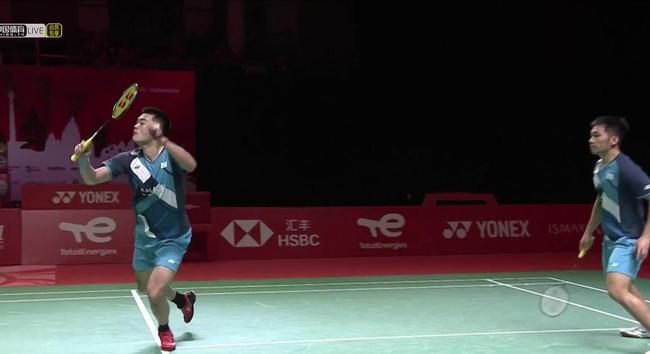 游泳并加强 游泳并加强