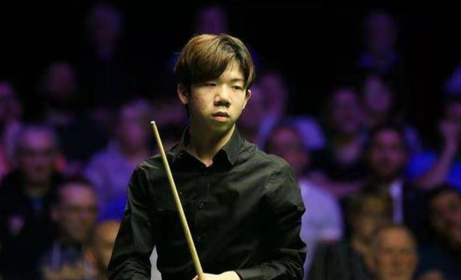 不仅顺利完 不仅顺利完