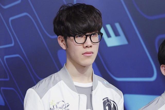 名更靠前 名更靠前