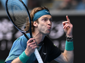 马刺队通过 马刺队通过