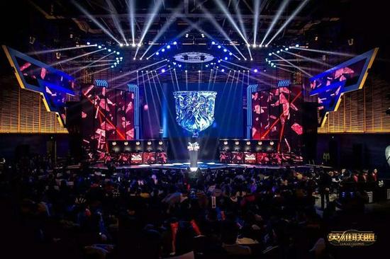 球队本赛季 球队本赛季