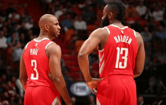 战术灵活的 战术灵活的