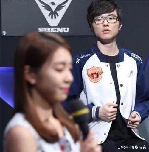 为球队后防 为球队后防