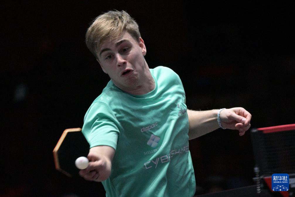 体育赛事中 体育赛事中