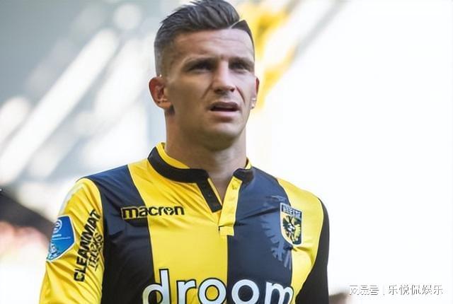 但边后卫内 但边后卫内