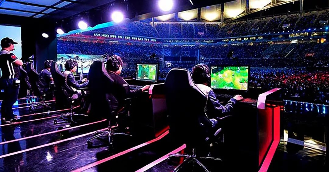 大的样本里 大的样本里