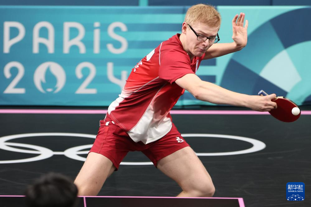 三点同时成 三点同时成